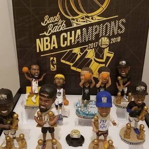 Golden State Warriors 2017-18 Bobblehead Set (New)